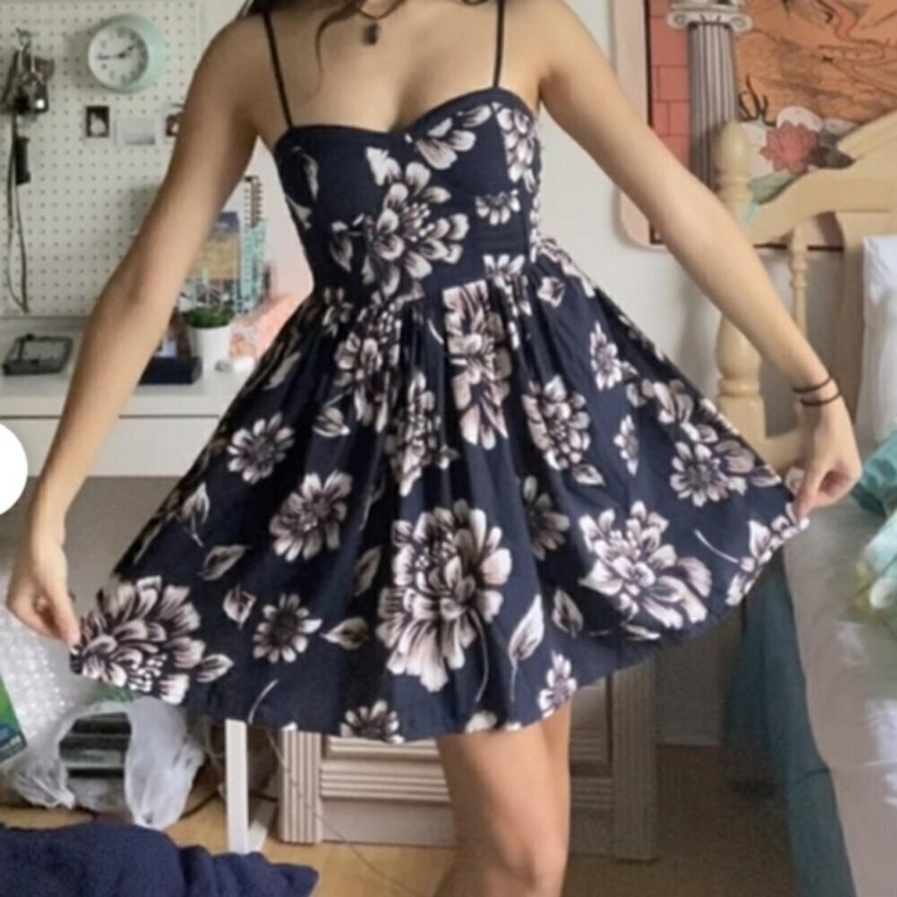 Band of Gypsies NEW Black Floral Dress Size S